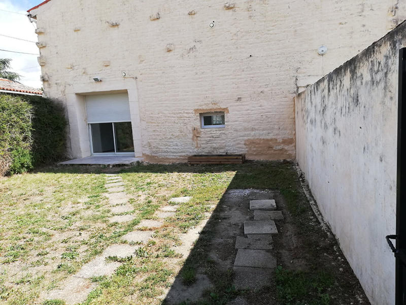 Maison - 177 m² - 12 pièces