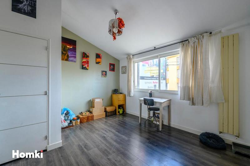 Appartement - 90 m² - 3 pièces