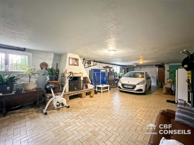 Maison - 200 m² - 6 pièces