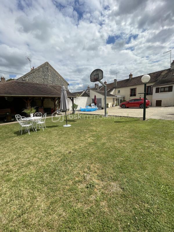 Maison - 170 m² - 6 pièces