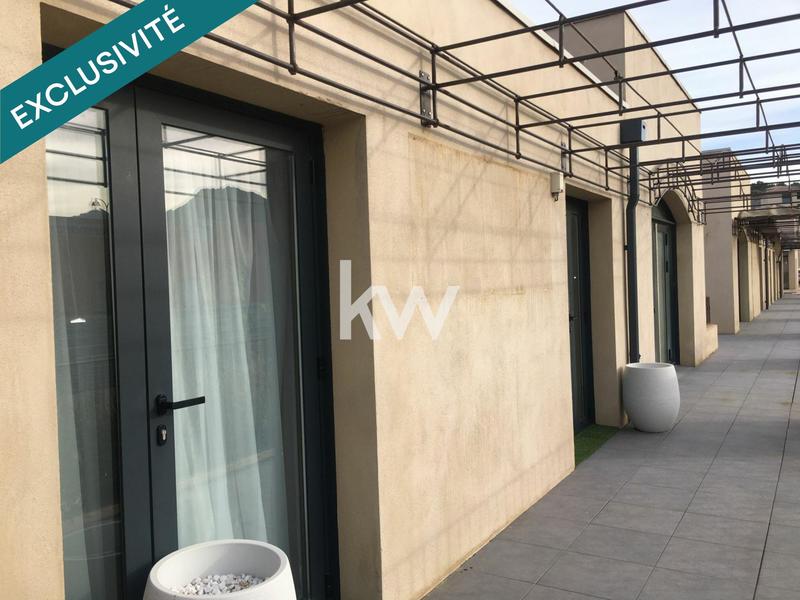 Local commercial - 77 m² - 3 pièces