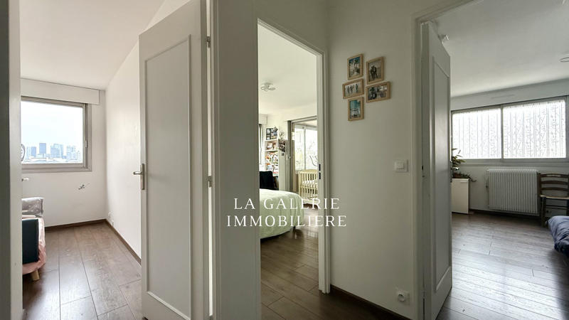 Appartement - 99 m² - 4 pièces