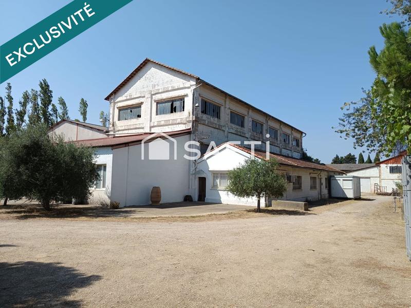 Local commercial - 1 099 m² - 10 pièces