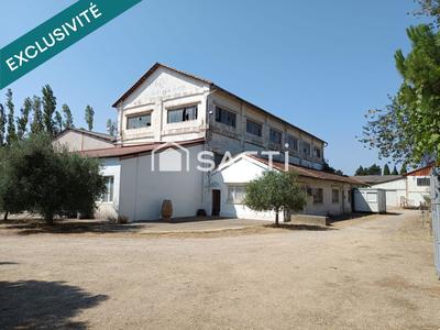 Local commercial - 1 099 m² - 10 pièces