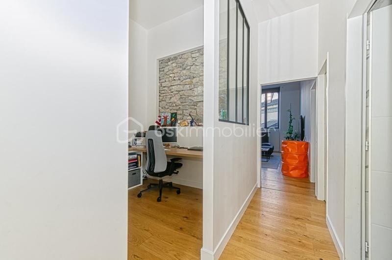 Loft - 125 m² - 5 pièces