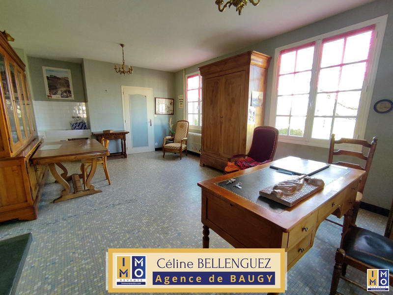 Maison traditionnelle - 262 m² - 10 pièces