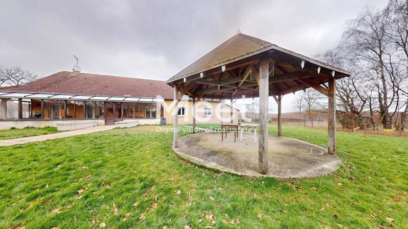 Propriété - 5 pièces