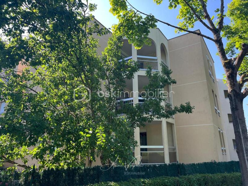 Appartement - 86 m² - 4 pièces