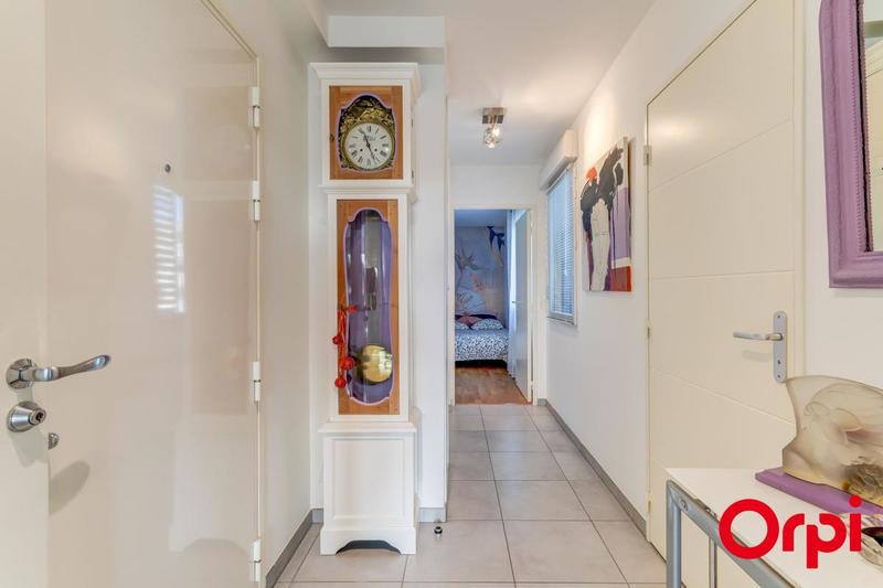 Appartement - 80 m² - 3 pièces