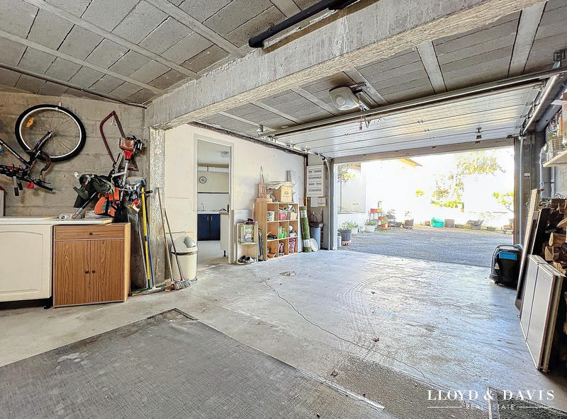 Maison - 252 m² - 6 pièces