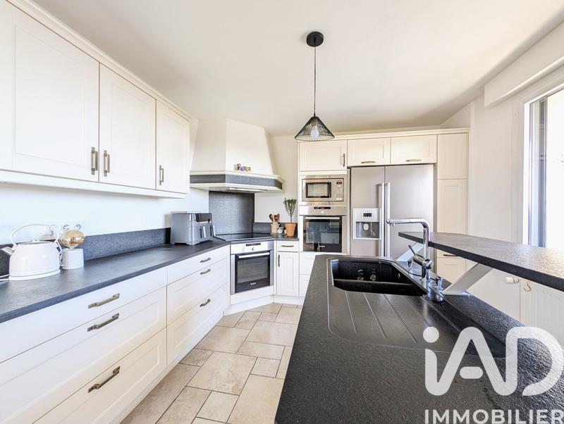 Maison de campagne - 250 m² - 13 pièces