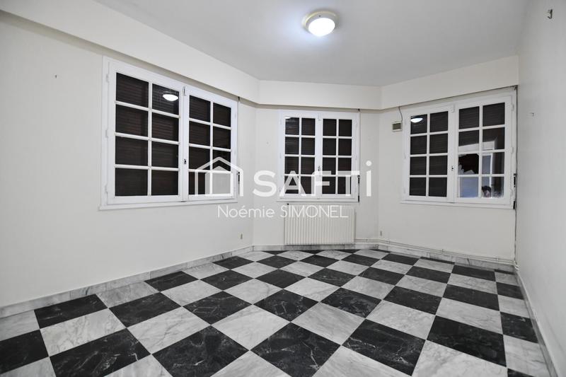 Maison - 199 m² - 10 pièces