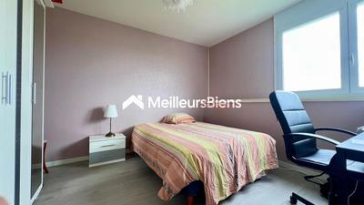 Appartement - 80 m² - 4 pièces