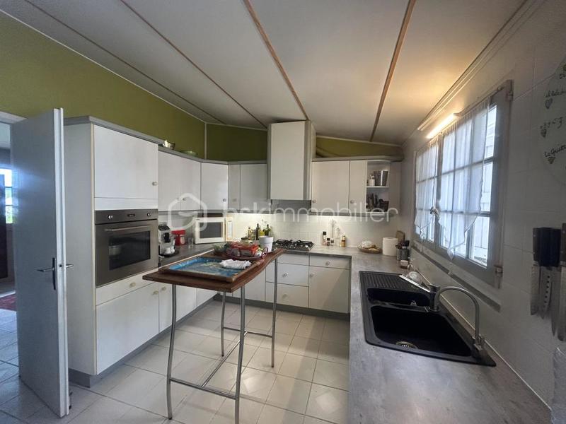 Villa - 185 m² - 6 pièces