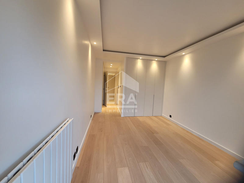 Appartement - 104 m² - 4 pièces