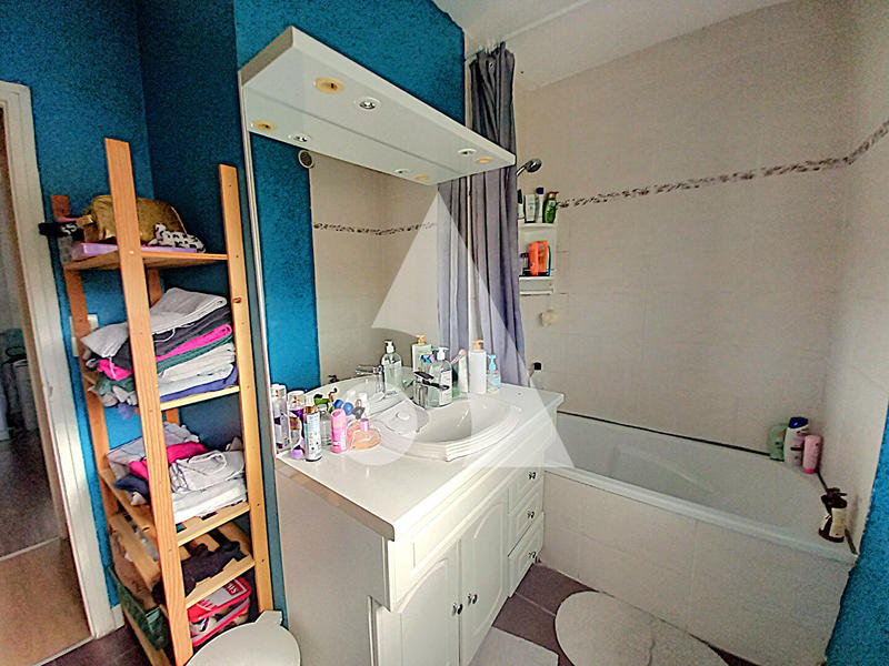 Maison - 79 m² - 7 pièces