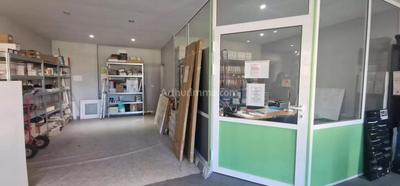 Bureau - 65 m² - 1 pièce