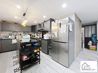 Maison - 82 m² - 5 pièces