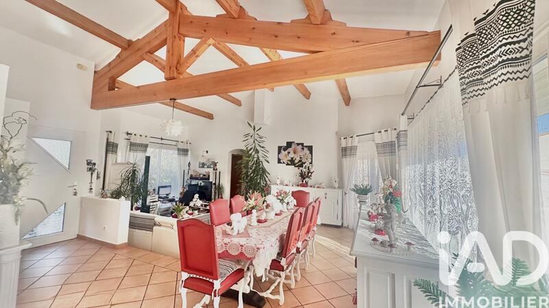 Maison - 130 m² - 5 pièces