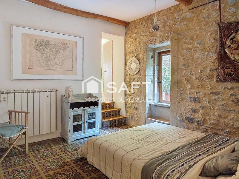 Maison - 316 m² - 11 pièces