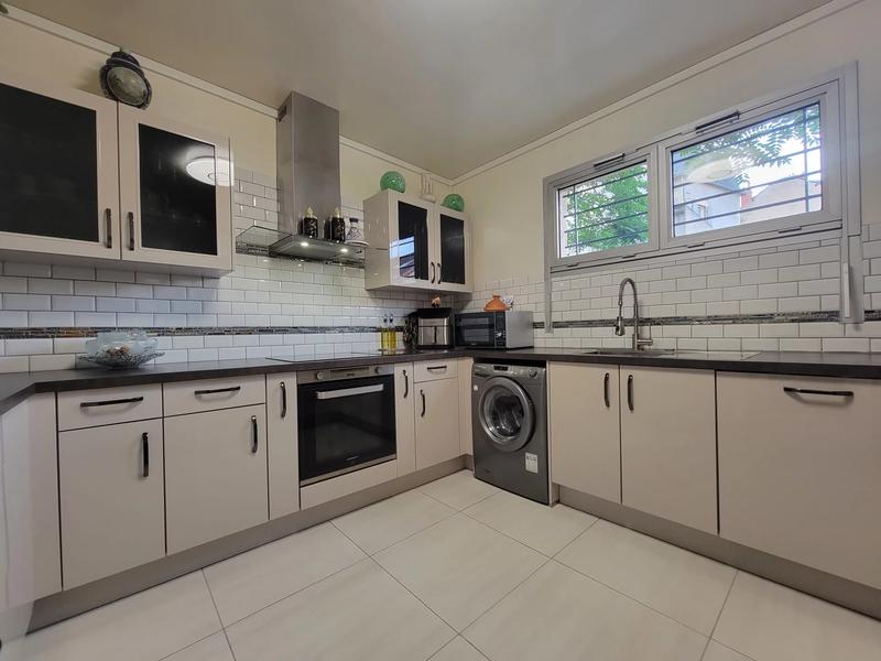 Appartement - 110 m² - 4 pièces