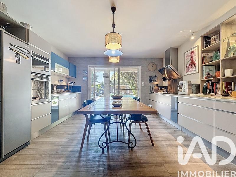 Maison - 185 m² - 6 pièces