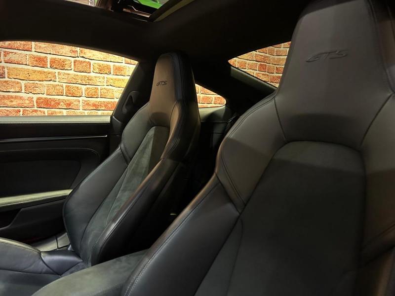 Porsche 911 992 Carrera 4 Gts 480ch / Fr Pas de Malus