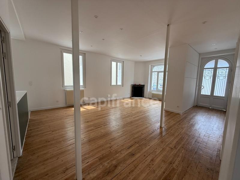 Appartement - 77 m² - 3 pièces