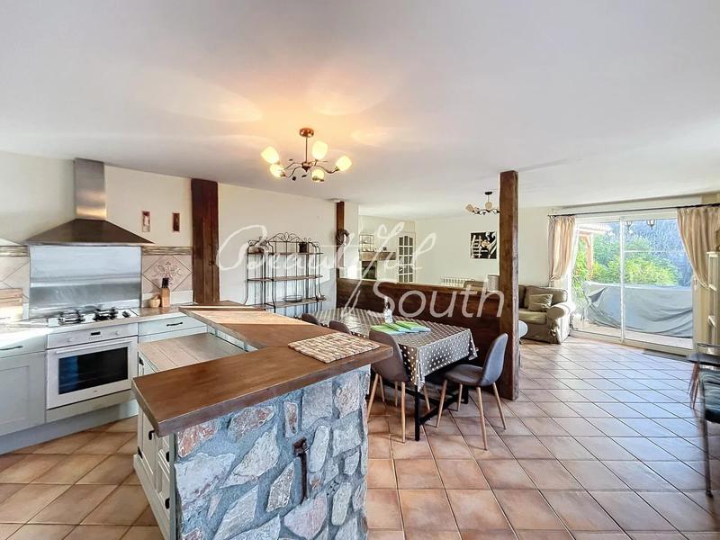 Maison de village - 120 m² - 4 pièces