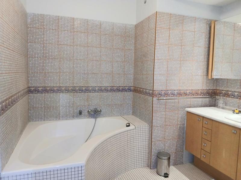 Appartement - 90 m² - 3 pièces