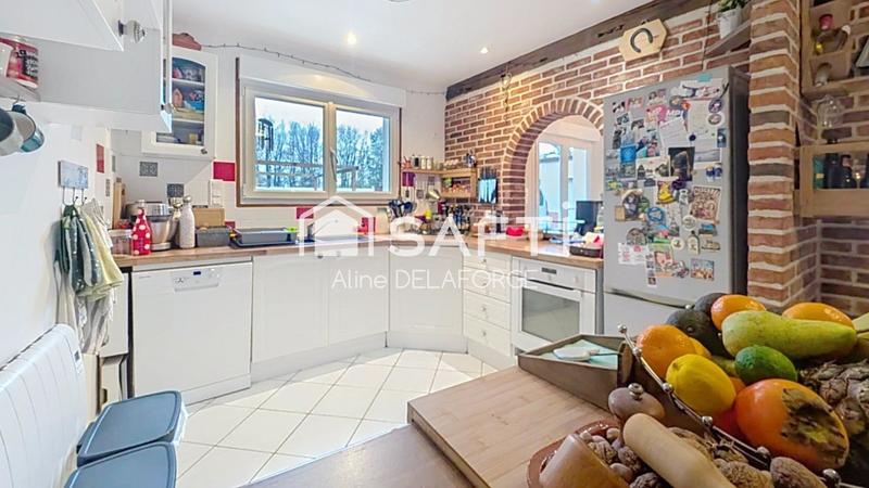 Maison - 260 m² - 10 pièces