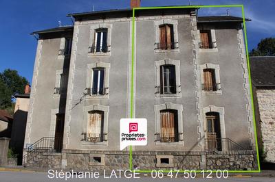 Immeuble - 131 m² - 8 pièces