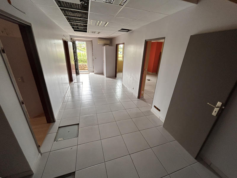 Maison - 192 m² - 5 pièces