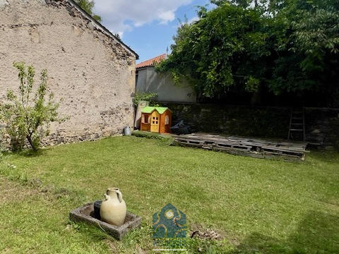 Maison - 177 m² - 8 pièces