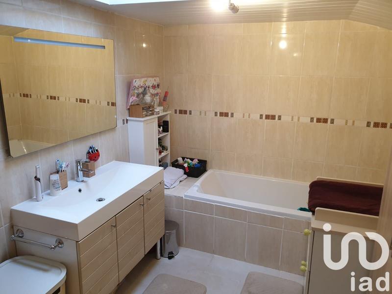 Maison - 179 m² - 8 pièces