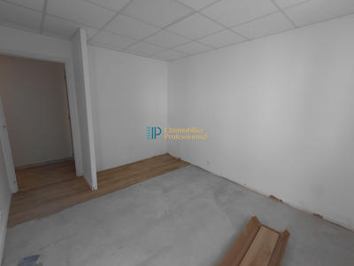 Local d'activités - 176 m² - 5 pièces