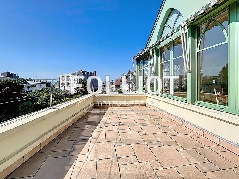 Maison - 187 m² - 8 pièces