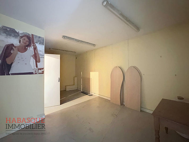 Local commercial - 278 m²