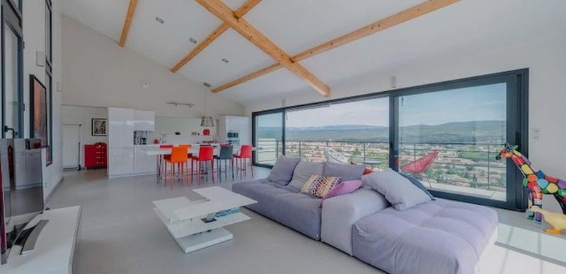 Maison - 208 m² - 6 pièces