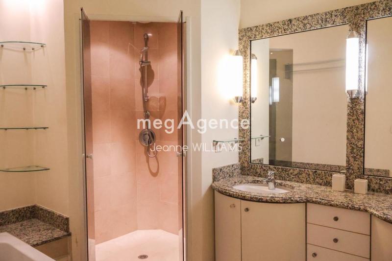 Appartement - 81 m² - 3 pièces