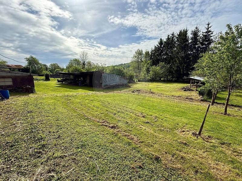 Maison - 300 m² - 6 pièces