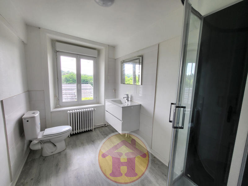 Maison - 211 m² - 10 pièces