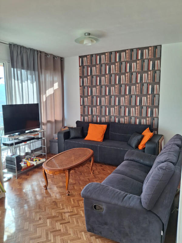 Appartement - 125 m² - 6 pièces