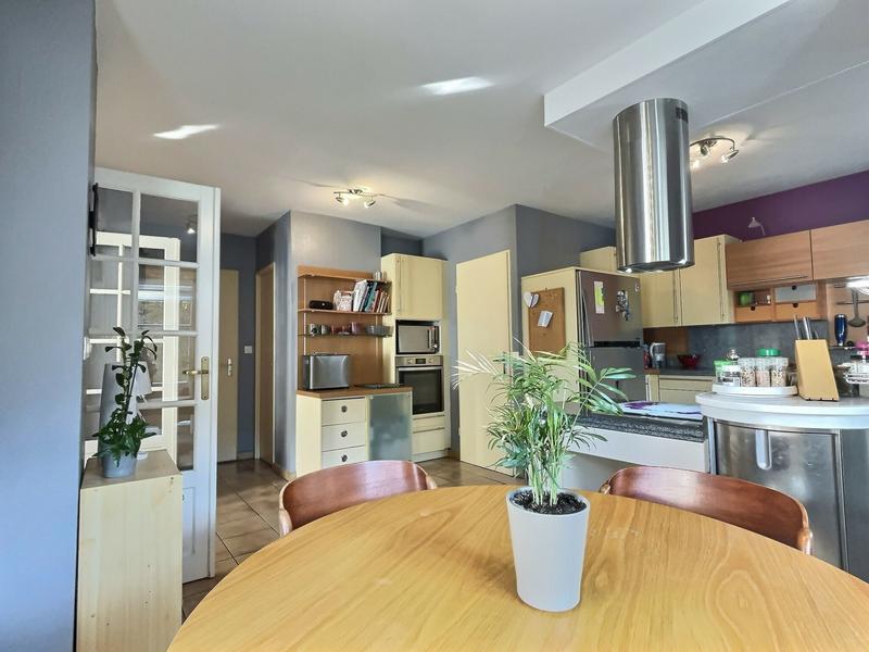 Maison - 165 m² - 8 pièces