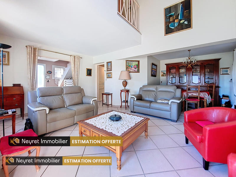 Maison - 137 m² - 7 pièces