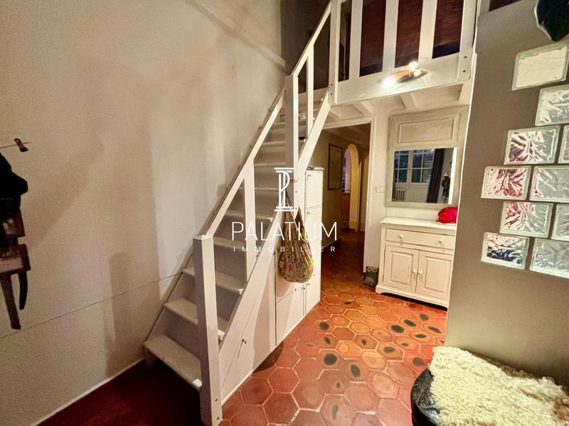 Appartement - 81 m² - 5 pièces