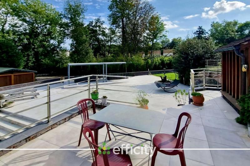 Maison - 354 m² - 10 pièces