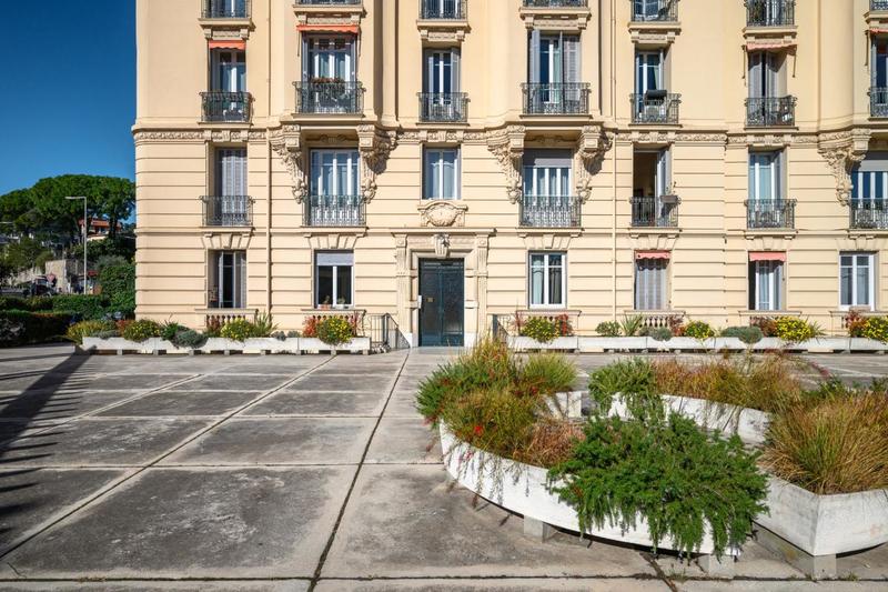 Appartement bourgeois - 125 m² - 5 pièces