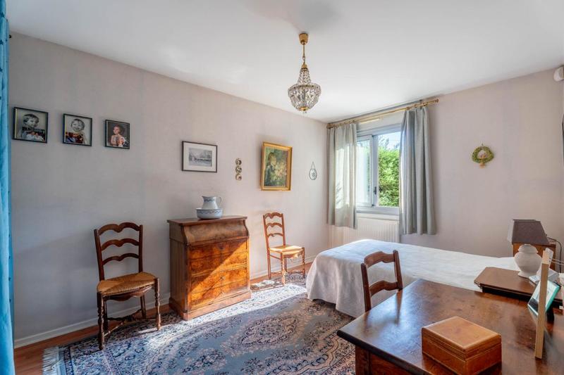 Appartement - 90 m² - 4 pièces