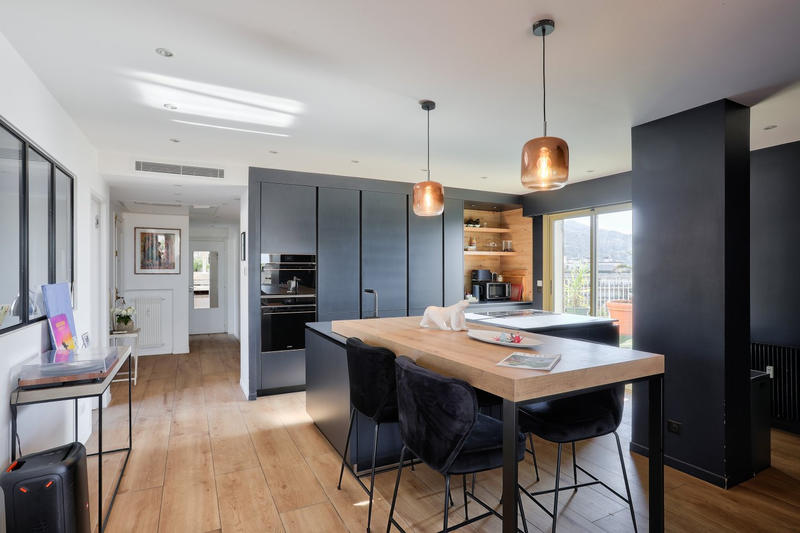 Appartement - 110 m² - 3 pièces